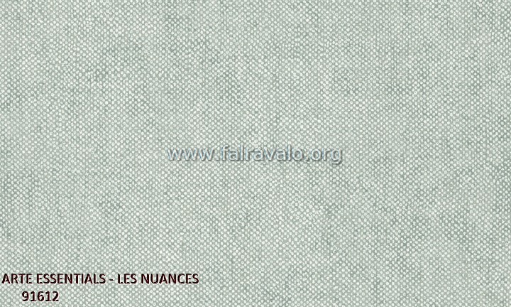 ESSENTIALS - LES NUANCES
